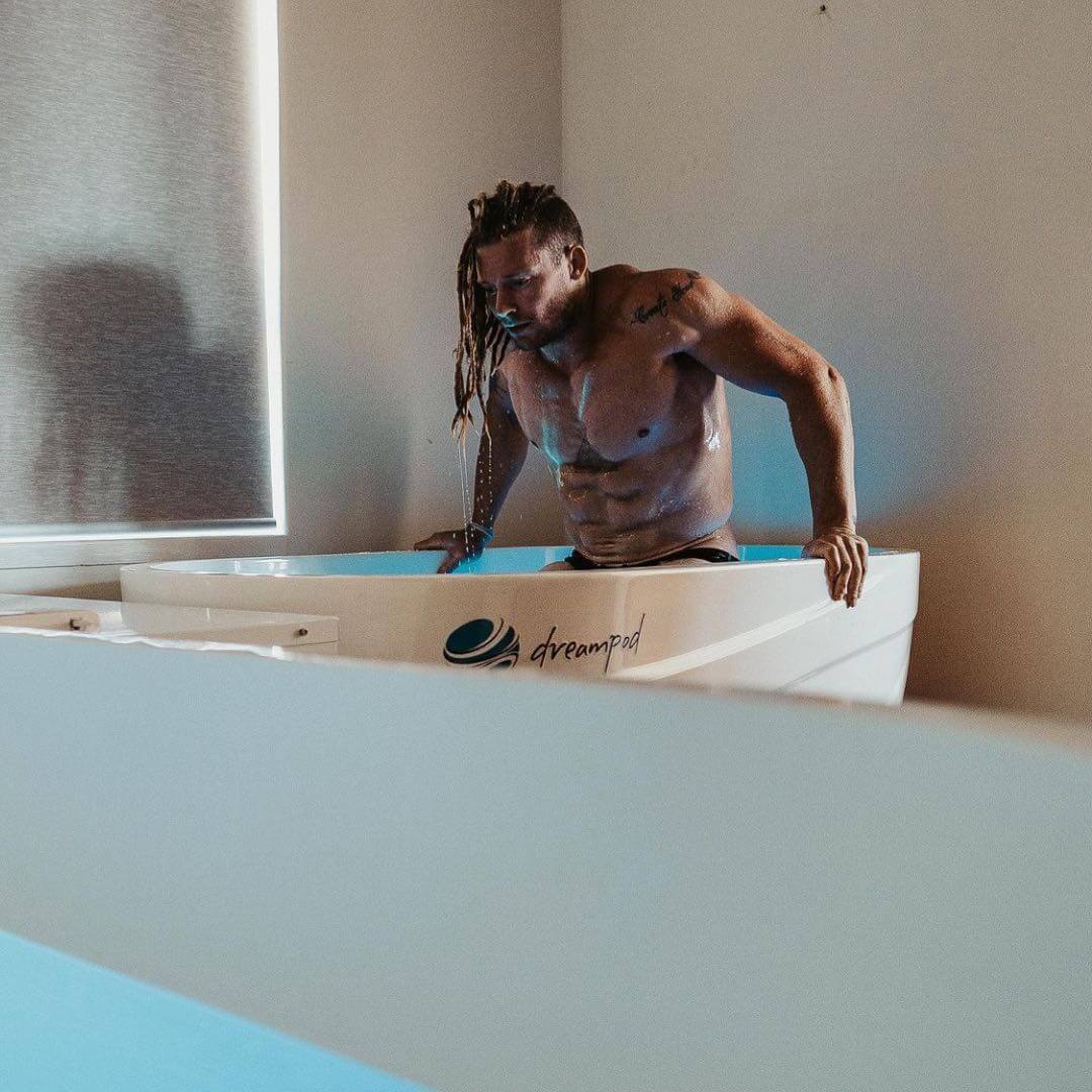 Cold Plunge Dreampod Ice Bath with Chiller 3