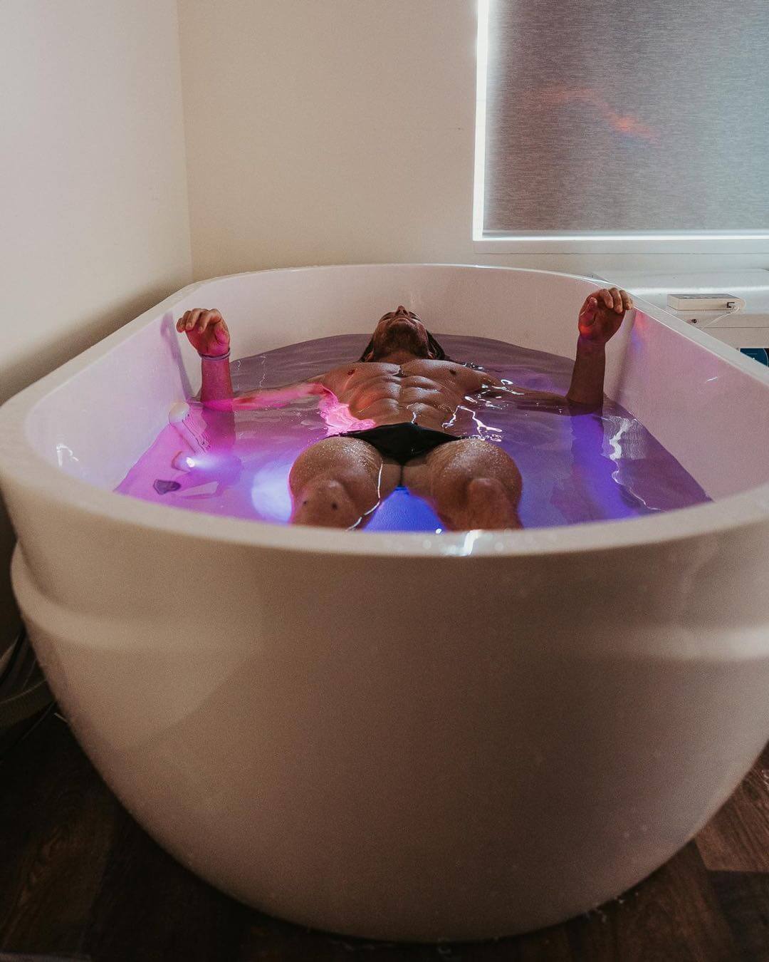 Cold Plunge Dreampod Ice Bath with Chiller 7